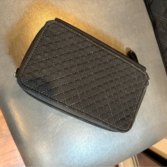 Vera Bradley Black Quilted Women's Bag Set (RFID lining in small) - Picture 6 of 11